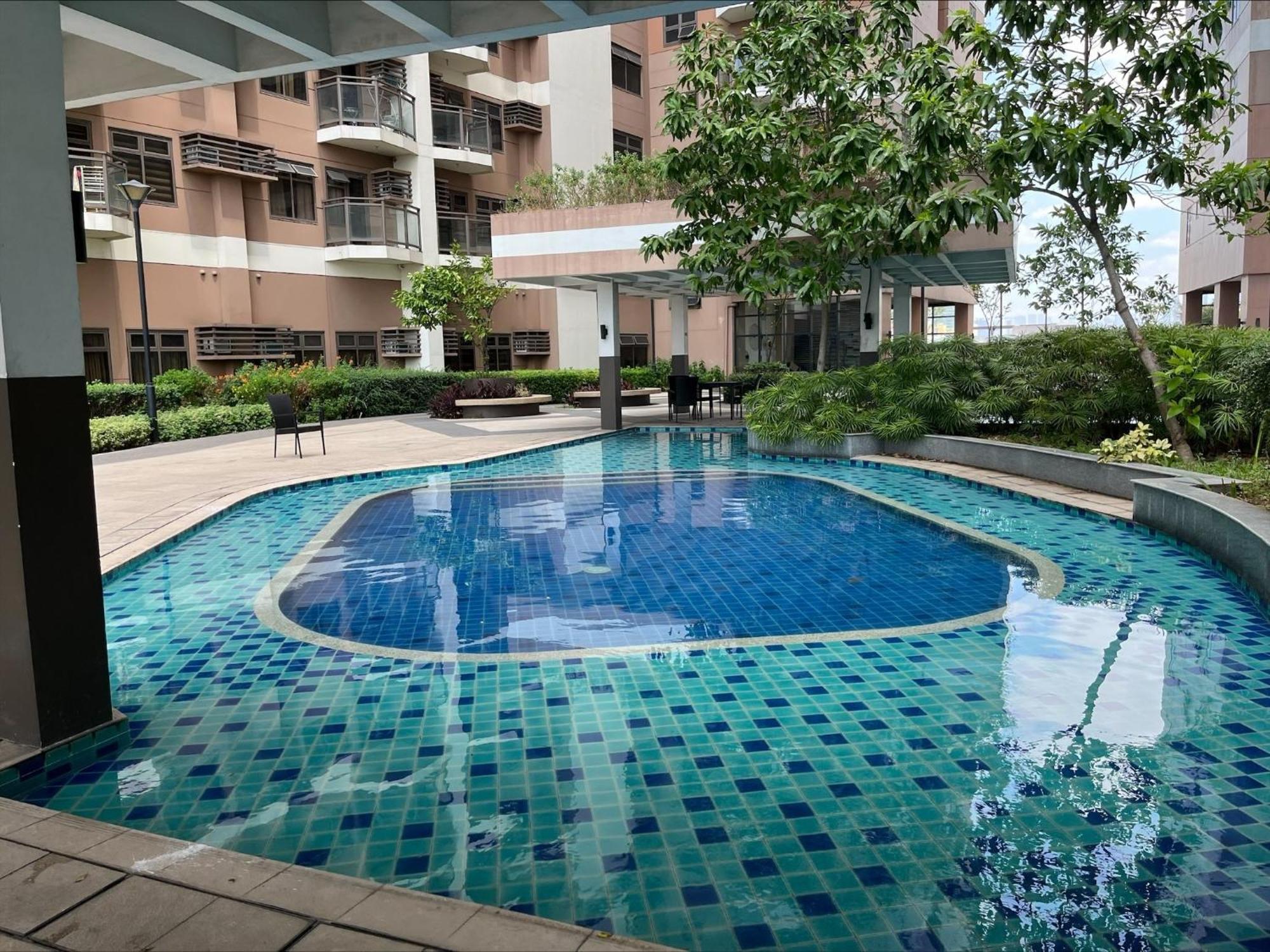 Bayfront - Near Airport, Moa, Picc, Star City, Manila Bay - Pet-Friendly With Fast Wifi, Netflix & Pool Access Pasay Esterno foto