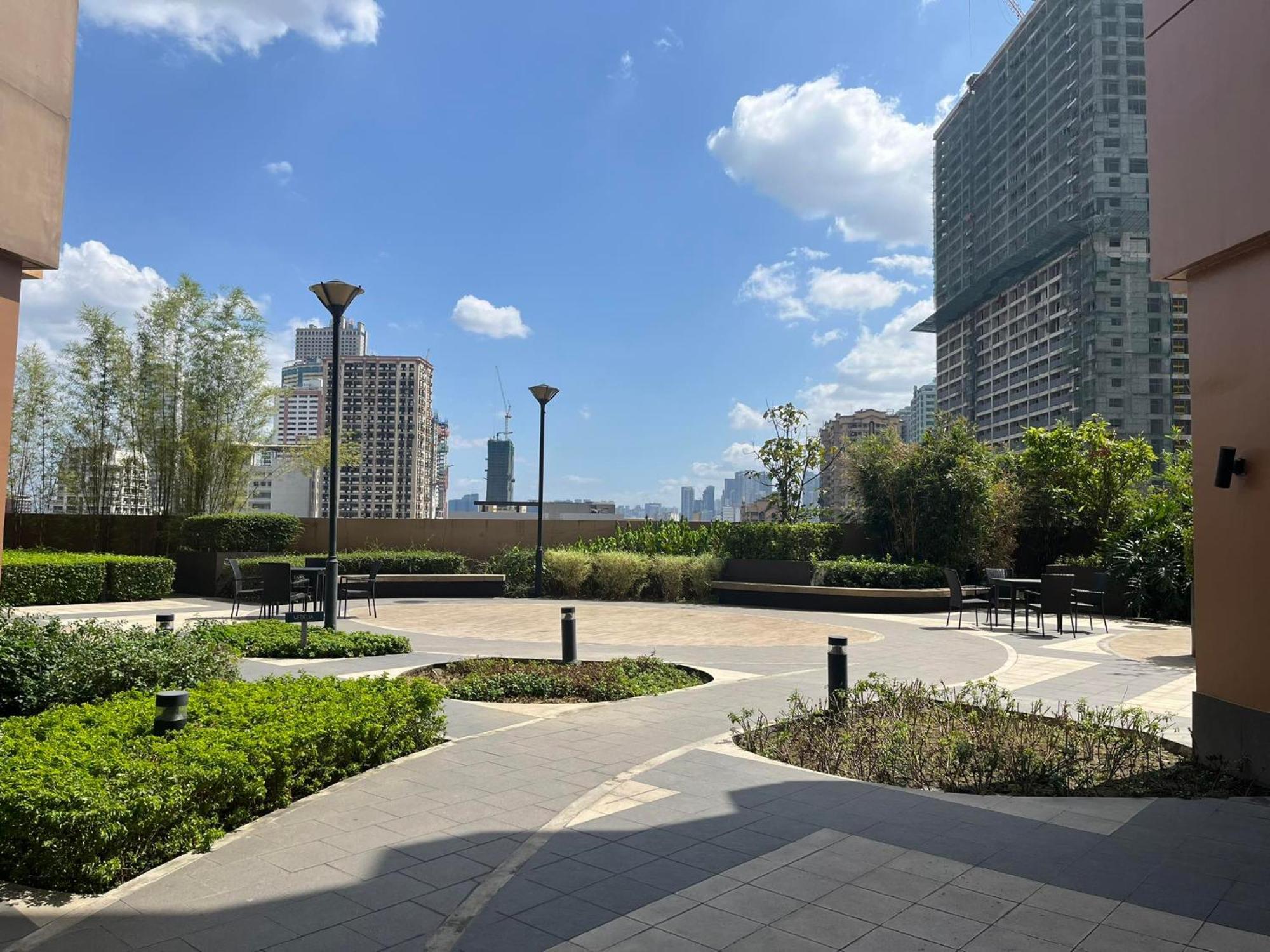Bayfront - Near Airport, Moa, Picc, Star City, Manila Bay - Pet-Friendly With Fast Wifi, Netflix & Pool Access Pasay Esterno foto