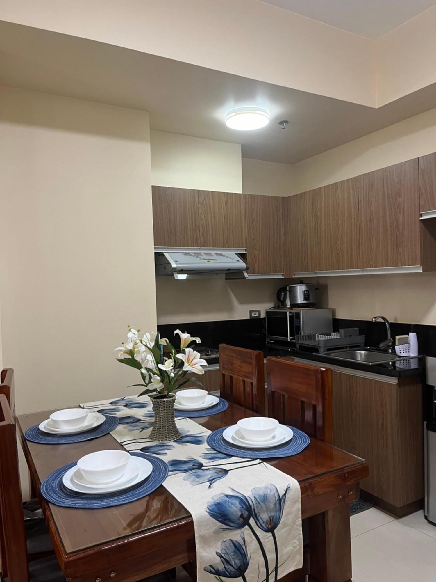Bayfront - Near Airport, Moa, Picc, Star City, Manila Bay - Pet-Friendly With Fast Wifi, Netflix & Pool Access Pasay Esterno foto