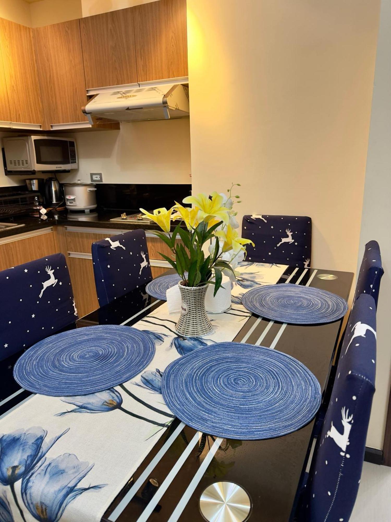 Bayfront - Near Airport, Moa, Picc, Star City, Manila Bay - Pet-Friendly With Fast Wifi, Netflix & Pool Access Pasay Esterno foto